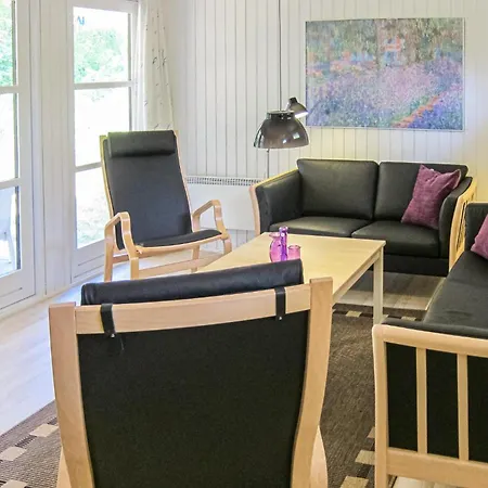 3 Bedroom Stunning In Aakirkeby Vester Somarken